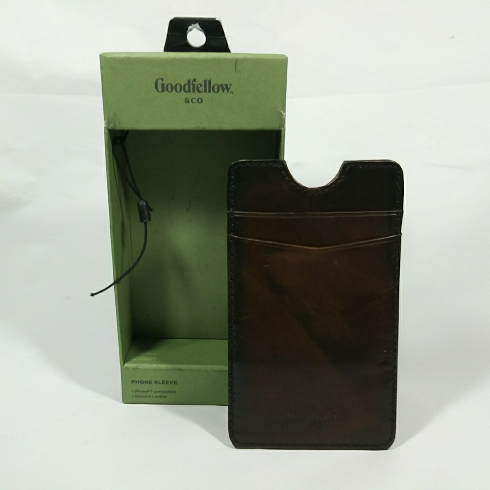 Leather sleeve for iPhone 7 - Brown